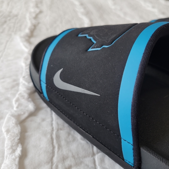 Nike Off Court Slides NFL Carolina Panthers Mens 12 NWT Revive Cushion Footbed - Picture 7 of 11